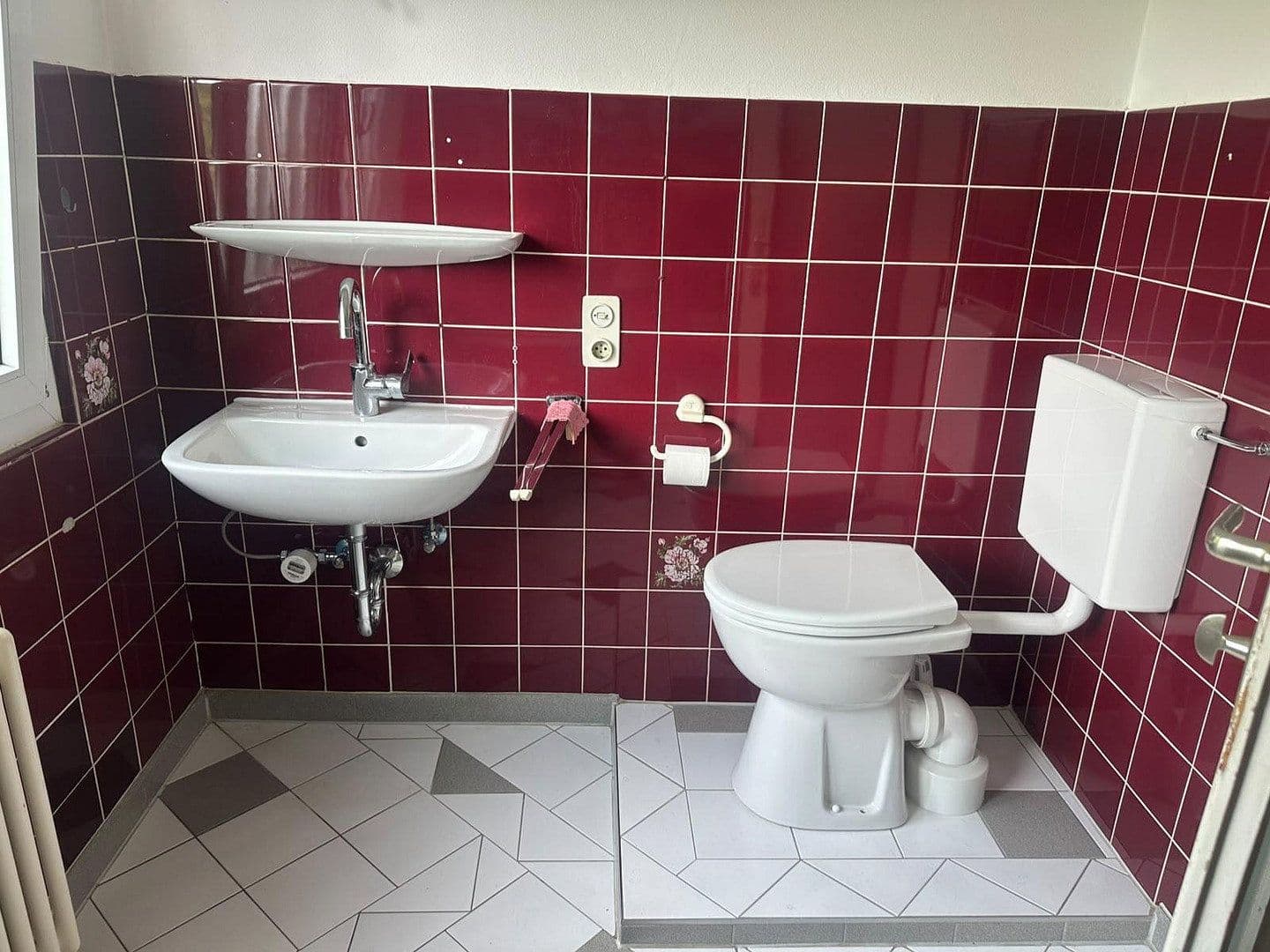 Prenájom domu 175 m², pozemok 300 m², Ebersbach an der Fils, Bádensko-Wurttembersko Prenájom domu 175 m², pozemok 300 m², Ebersbach an der Fils, Bádensko-Wurttembersko