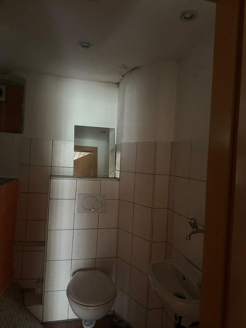 Prenájom domu 175 m², pozemok 300 m², Ebersbach an der Fils, Bádensko-Wurttembersko Prenájom domu 175 m², pozemok 300 m², Ebersbach an der Fils, Bádensko-Wurttembersko