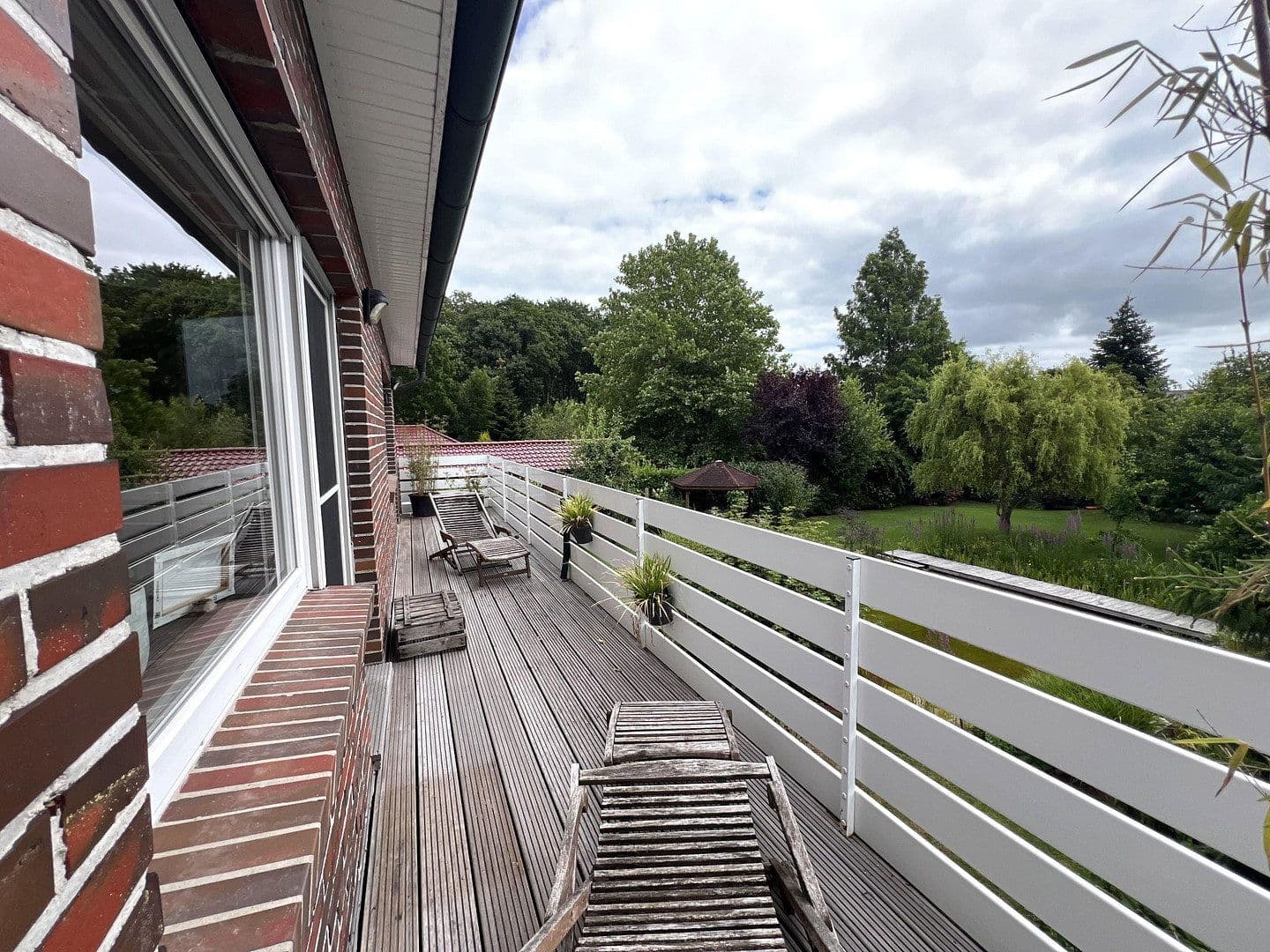 Predaj domu 190 m², pozemok 1.132 m², Edewecht, Dolné Sasko Predaj domu 190 m², pozemok 1.132 m², Edewecht, Dolné Sasko
