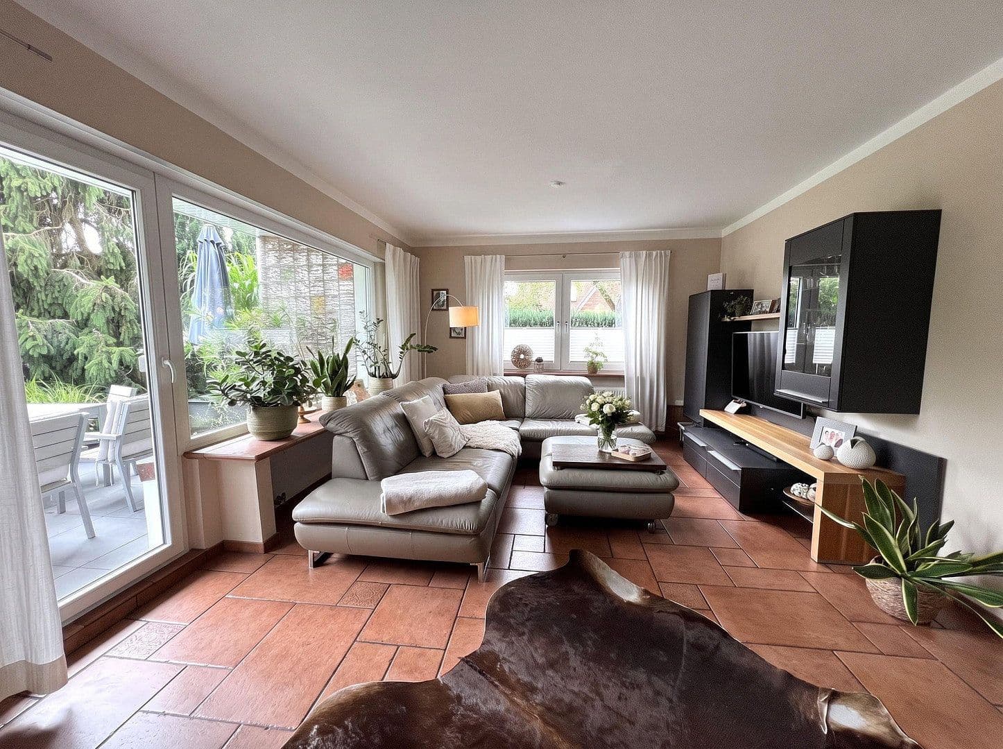 Predaj domu 190 m², pozemok 1.132 m², Edewecht, Dolné Sasko Predaj domu 190 m², pozemok 1.132 m², Edewecht, Dolné Sasko