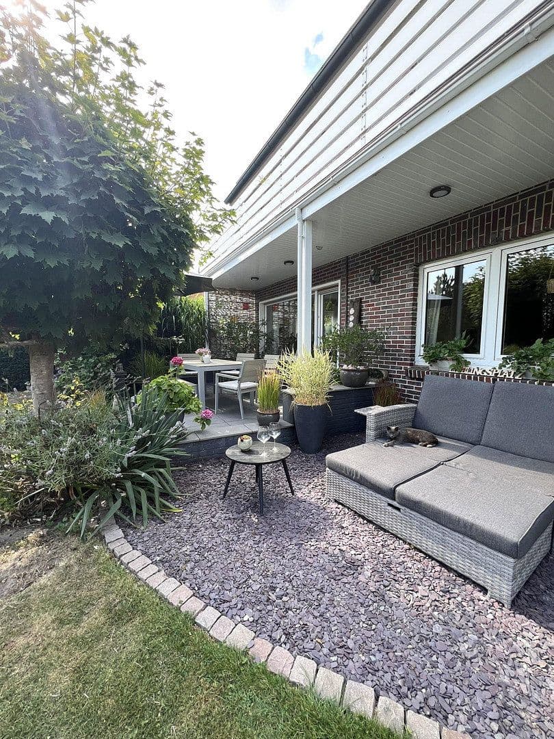 Predaj domu 190 m², pozemok 1.132 m², Edewecht, Dolné Sasko Predaj domu 190 m², pozemok 1.132 m², Edewecht, Dolné Sasko