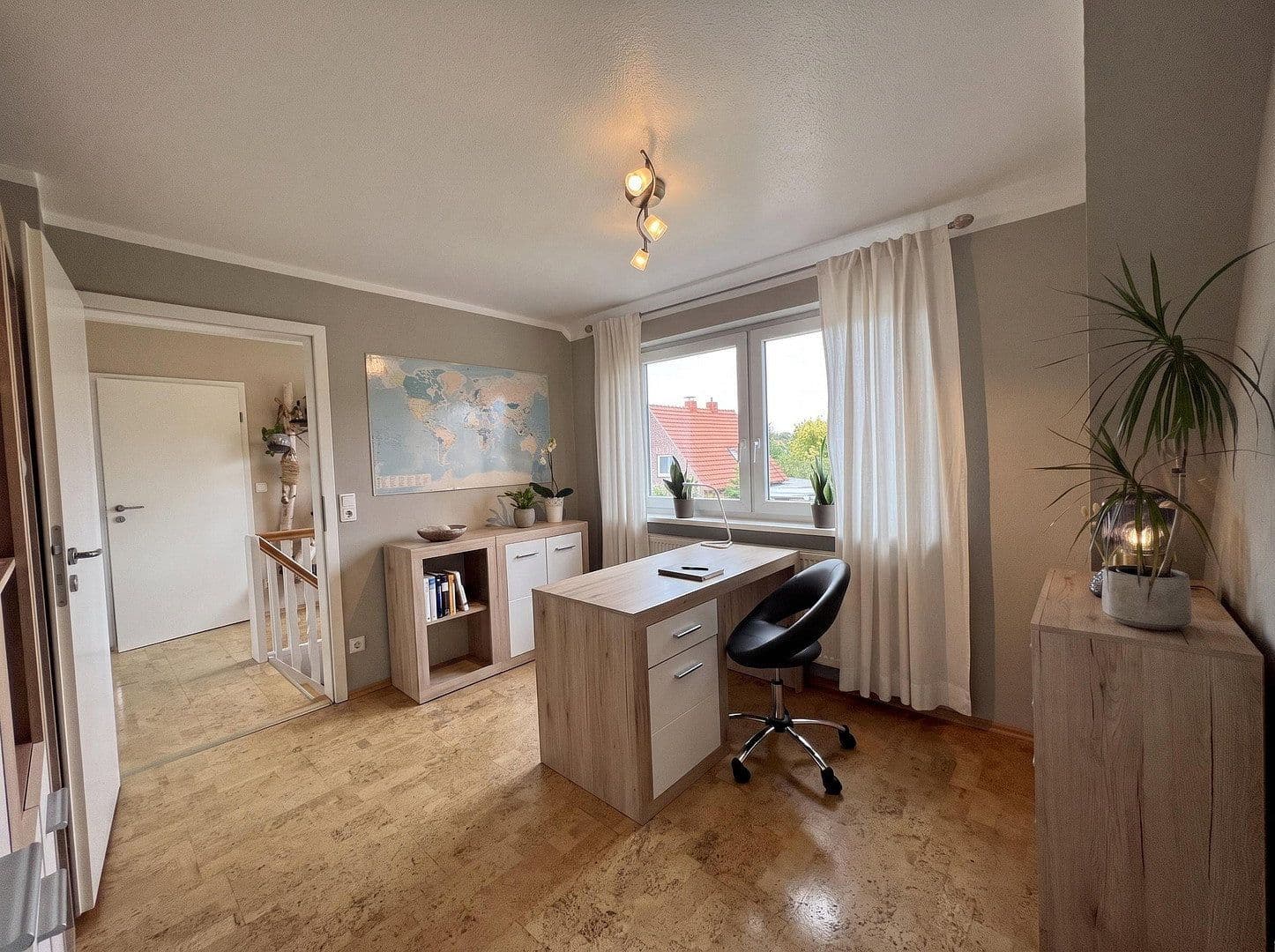 Predaj domu 190 m², pozemok 1.132 m², Edewecht, Dolné Sasko Predaj domu 190 m², pozemok 1.132 m², Edewecht, Dolné Sasko
