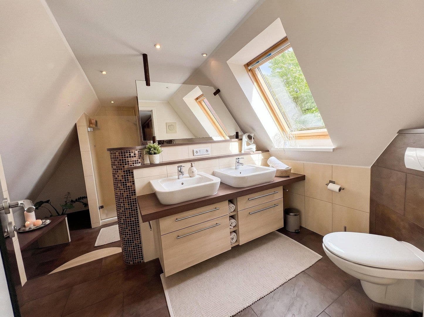 Predaj domu 190 m², pozemok 1.132 m², Edewecht, Dolné Sasko Predaj domu 190 m², pozemok 1.132 m², Edewecht, Dolné Sasko