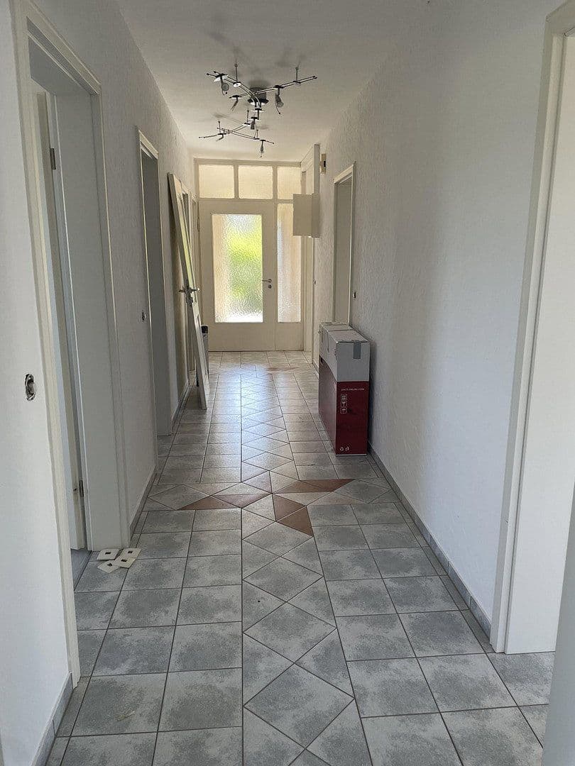 Prenájom bytu 3-izbový 100 m², Burgoberbach, Bavorsko Prenájom bytu 3-izbový 100 m², Burgoberbach, Bavorsko