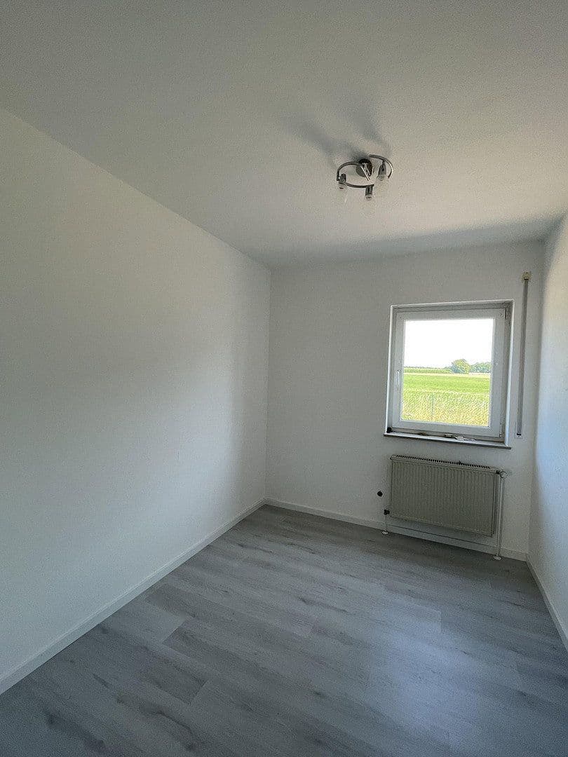 Prenájom bytu 3-izbový 100 m², Burgoberbach, Bavorsko Prenájom bytu 3-izbový 100 m², Burgoberbach, Bavorsko
