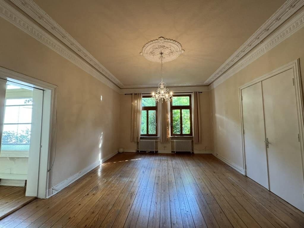 Predaj domu 247 m², pozemok 921 m², Große Paaschburg 73, Itzehoe, Šlezvicko-Holštajnsko Predaj domu 247 m², pozemok 921 m², Große Paaschburg 73, Itzehoe, Šlezvicko-Holštajnsko
