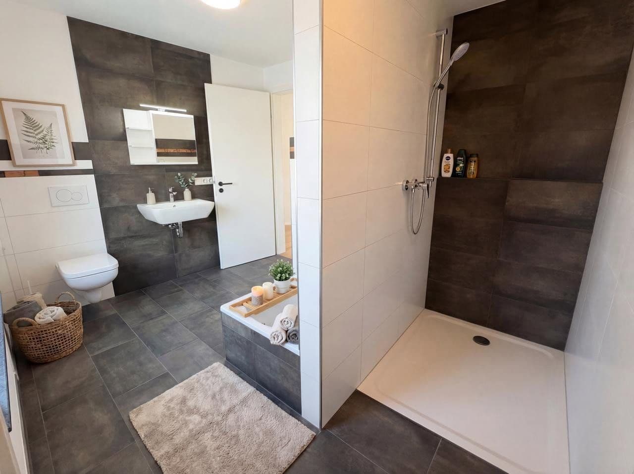 Prenájom bytu 2-izbový 85 m², Kaiserslautern, Porýnie-Falcko Prenájom bytu 2-izbový 85 m², Kaiserslautern, Porýnie-Falcko