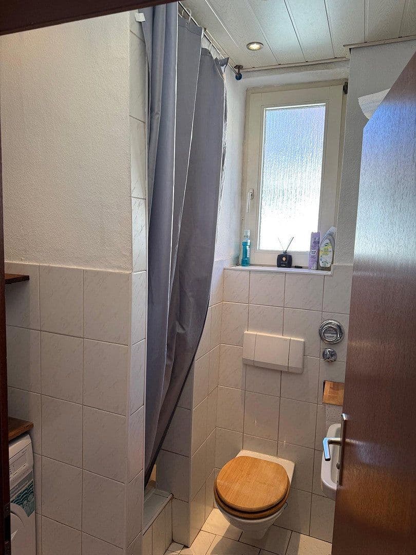 Prenájom bytu 2-izbový 69 m², Möhringerstr. 142, Stuttgart, Bádensko-Wurttembersko Prenájom bytu 2-izbový 69 m², Möhringerstr. 142, Stuttgart, Bádensko-Wurttembersko