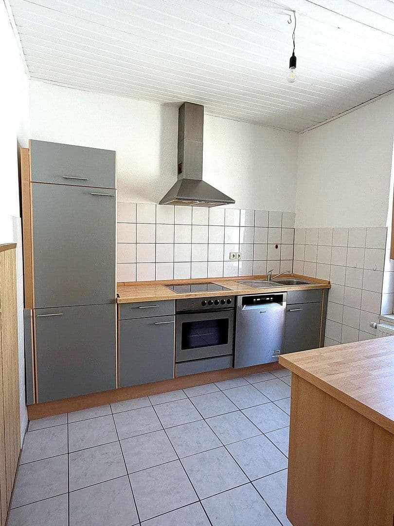 Prenájom bytu 2-izbový 69 m², Möhringerstr. 142, Stuttgart, Bádensko-Wurttembersko Prenájom bytu 2-izbový 69 m², Möhringerstr. 142, Stuttgart, Bádensko-Wurttembersko