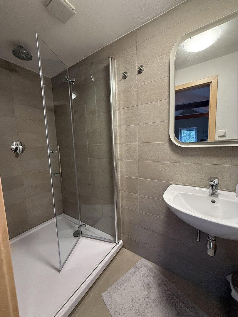 Predaj domu 340 m², pozemok 973 m², Rheinzabern, Porýnie-Falcko Predaj domu 340 m², pozemok 973 m², Rheinzabern, Porýnie-Falcko