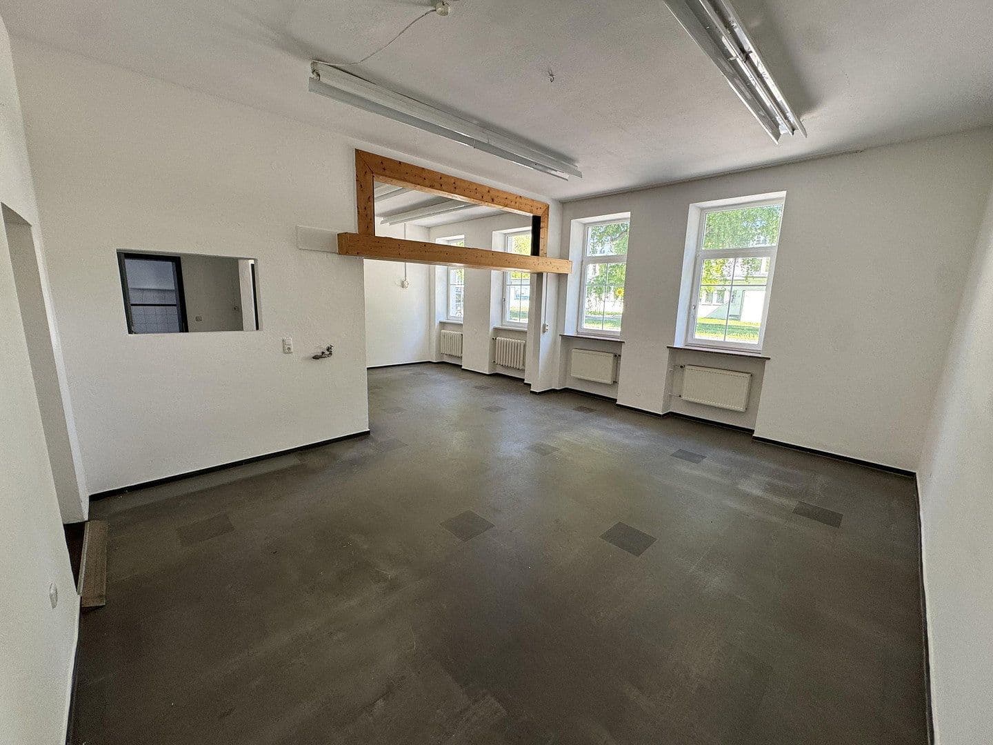 Predaj nebytového priestoru 4.000 m², Töging, Bavorsko Predaj nebytového priestoru 4.000 m², Töging, Bavorsko