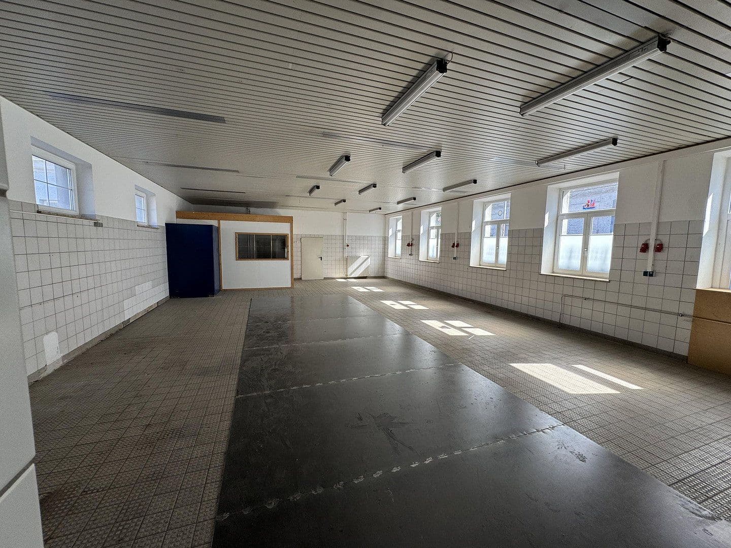 Predaj nebytového priestoru 4.000 m², Töging, Bavorsko Predaj nebytového priestoru 4.000 m², Töging, Bavorsko