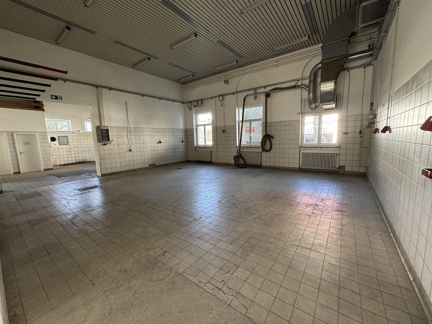 Predaj nebytového priestoru 4.000 m², Töging, Bavorsko Predaj nebytového priestoru 4.000 m², Töging, Bavorsko