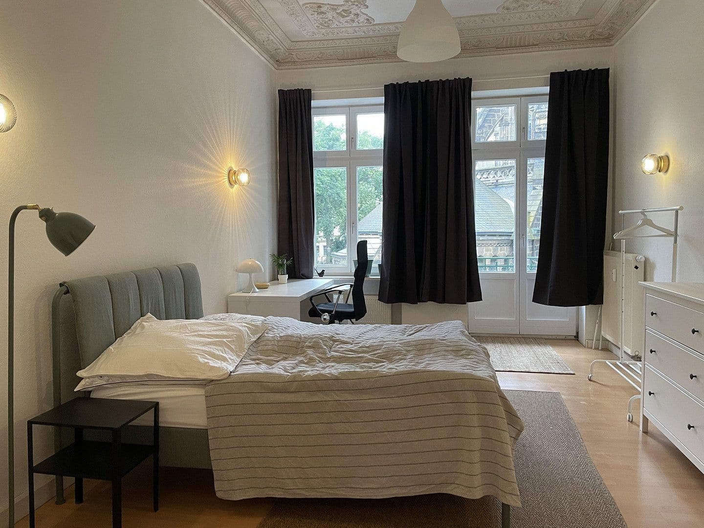 Prenájom bytu 3-izbový 100 m², Riemannstrasse 28, Leipzig, Sasko Prenájom bytu 3-izbový 100 m², Riemannstrasse 28, Leipzig, Sasko
