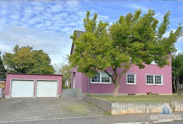 Predaj domu 185 m², pozemok 841 m², Külsheim, Bádensko-Wurttembersko Predaj domu 185 m², pozemok 841 m², Külsheim, Bádensko-Wurttembersko