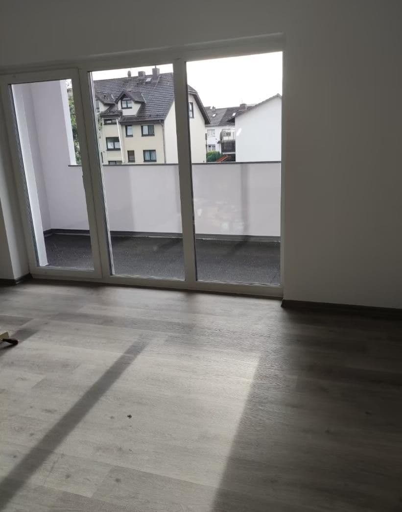 Prenájom bytu 3-izbový 117 m², Kassel, Hesensko Prenájom bytu 3-izbový 117 m², Kassel, Hesensko