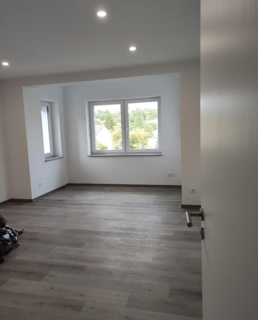 Prenájom bytu 3-izbový 117 m², Kassel, Hesensko Prenájom bytu 3-izbový 117 m², Kassel, Hesensko