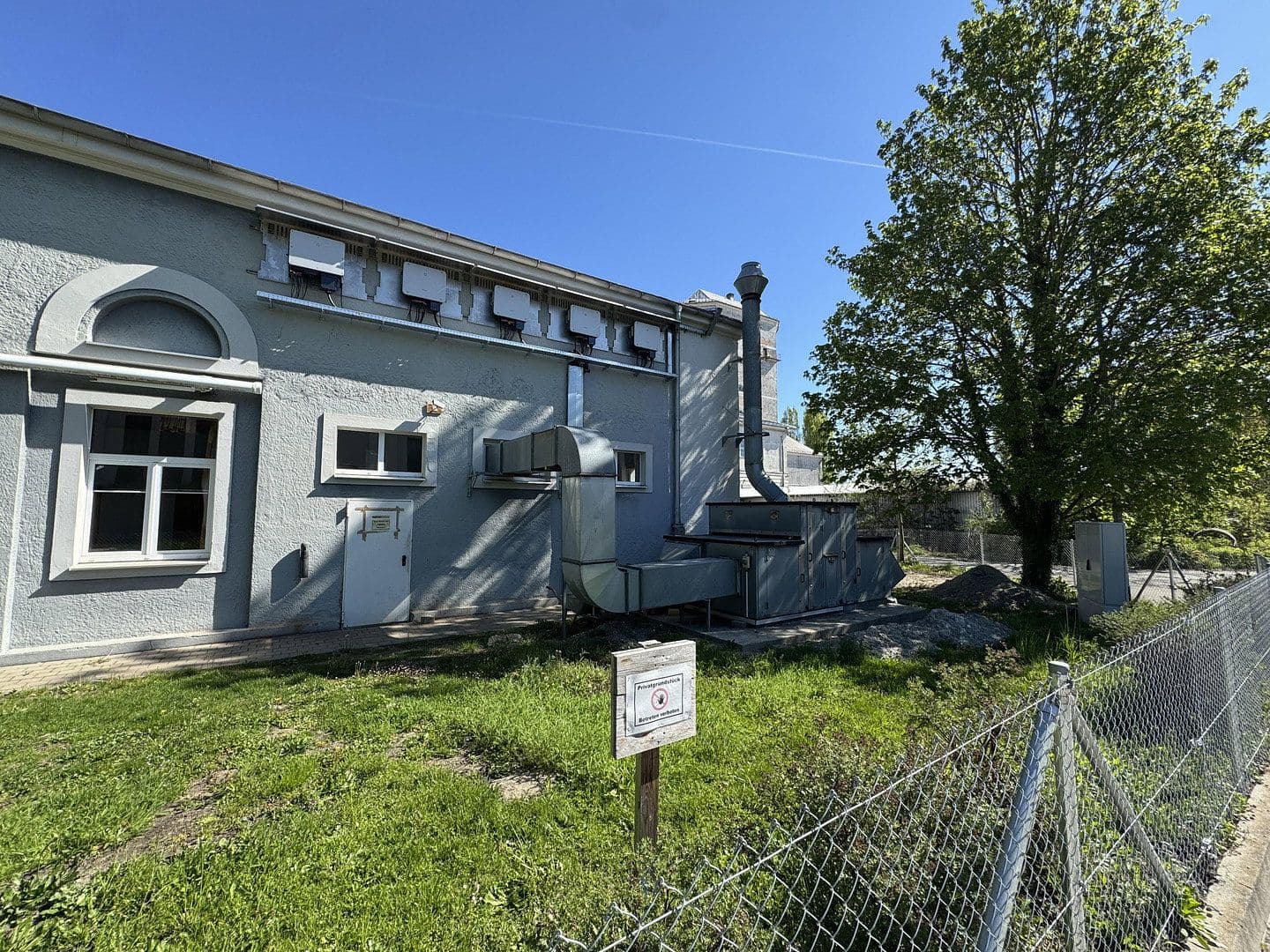 Prenájom nebytového priestoru 4.000 m², Töging, Bavorsko Prenájom nebytového priestoru 4.000 m², Töging, Bavorsko