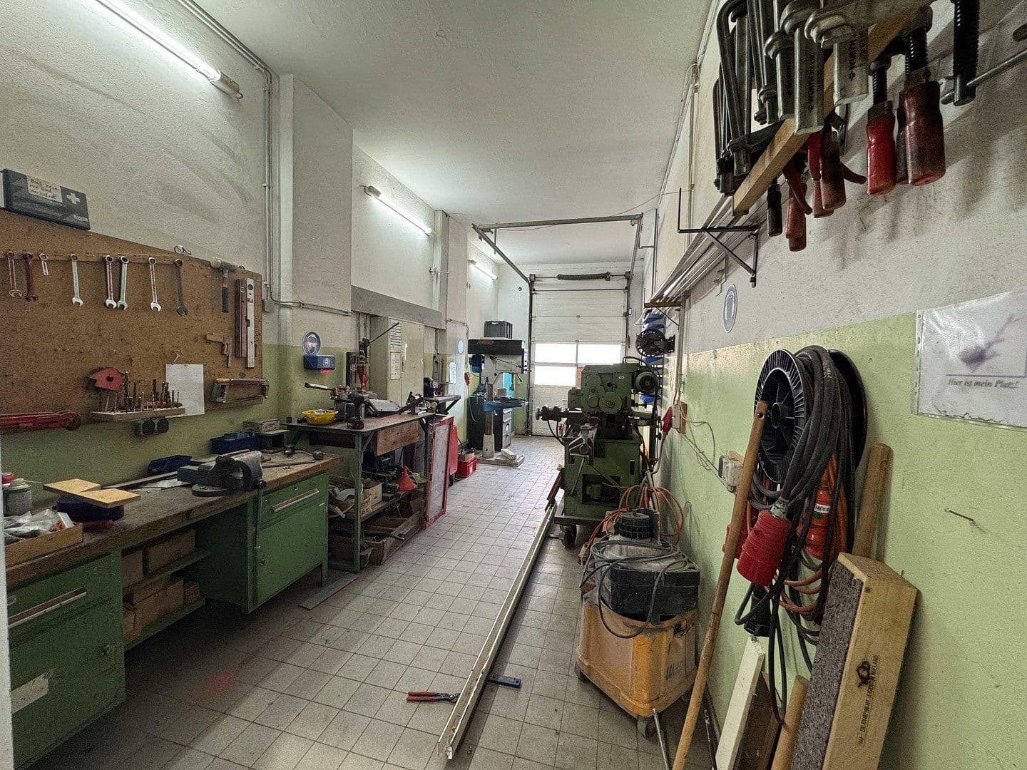 Prenájom nebytového priestoru 4.000 m², Töging, Bavorsko Prenájom nebytového priestoru 4.000 m², Töging, Bavorsko