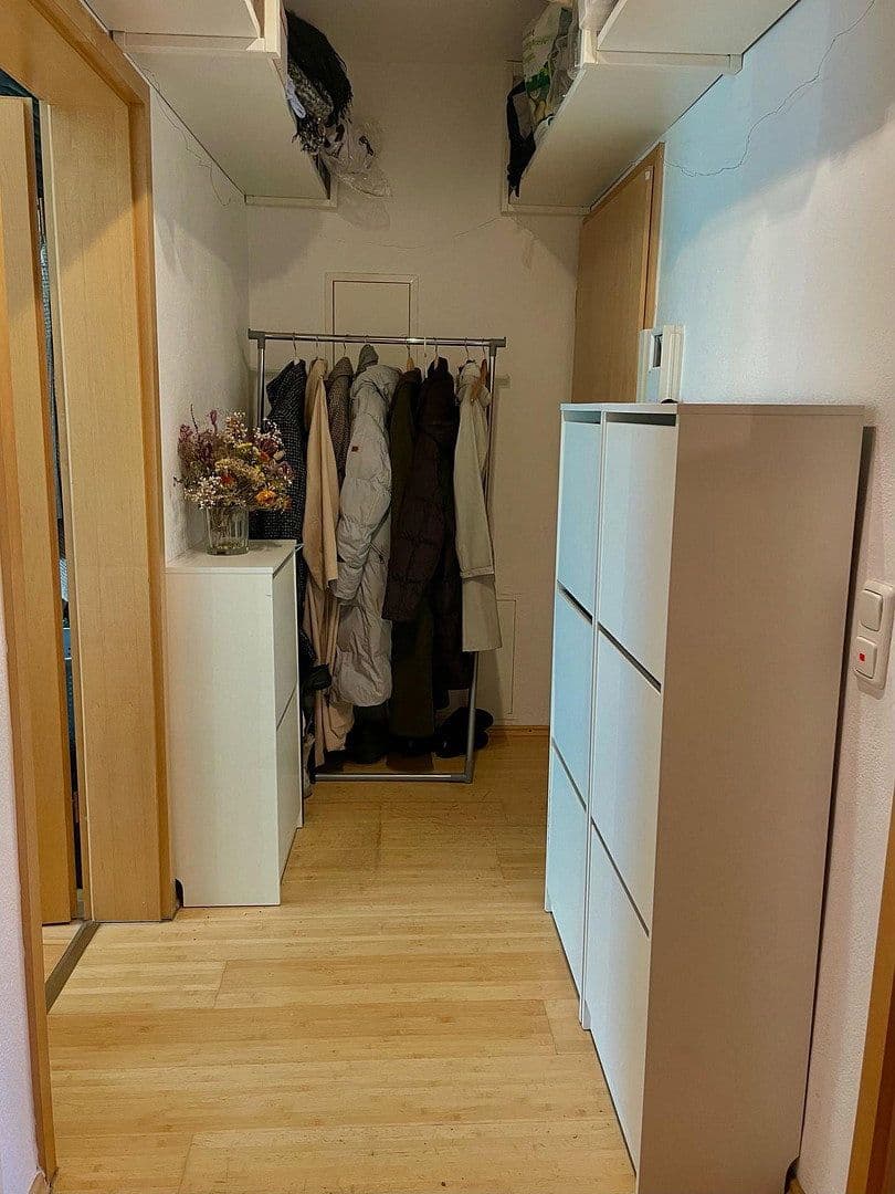 Prenájom bytu 2-izbový 64 m², Fürstenriederstraße 8, München, Bavorsko Prenájom bytu 2-izbový 64 m², Fürstenriederstraße 8, München, Bavorsko