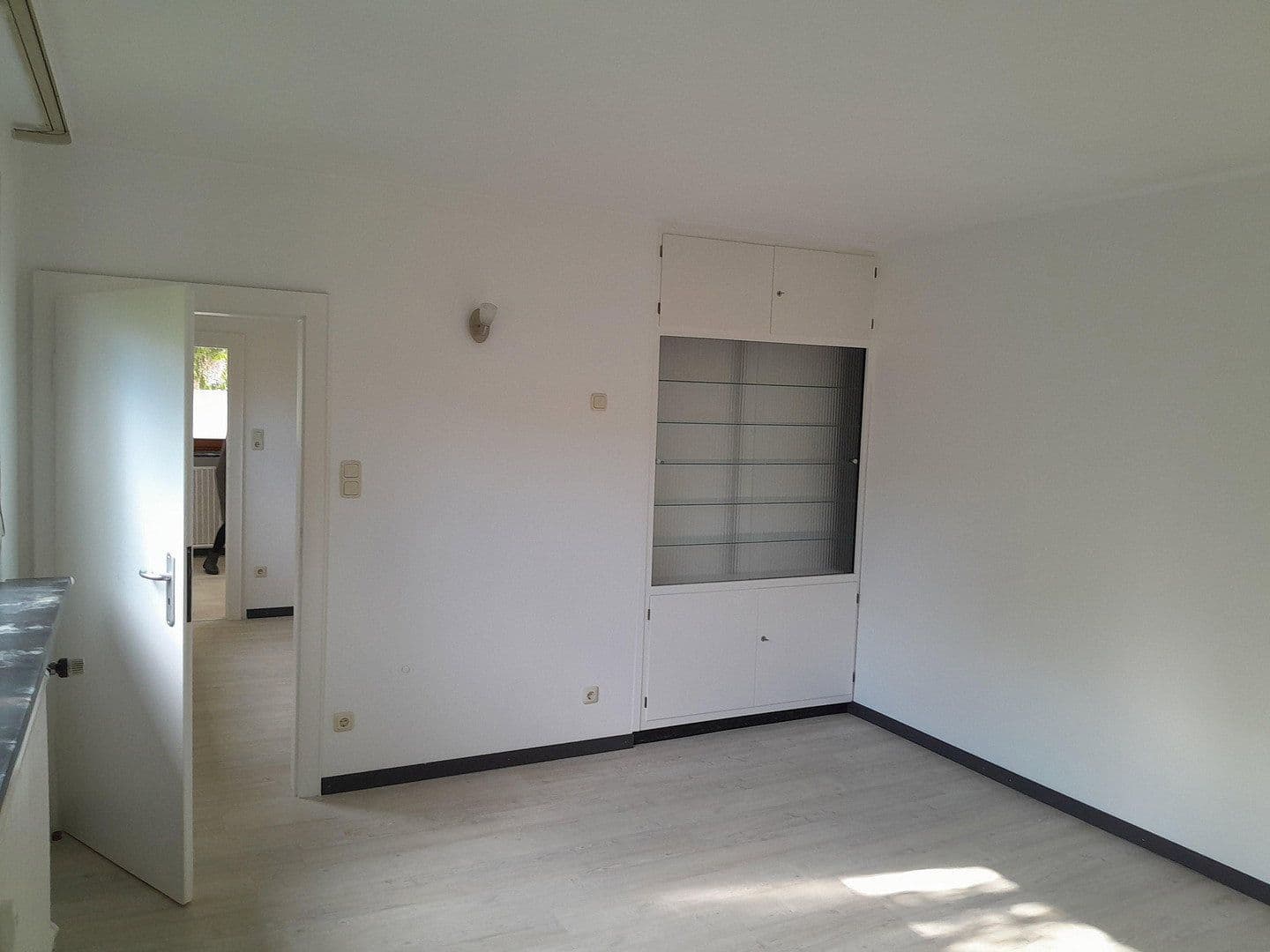 Prenájom kancelárie 49 m², Dieburg, Hesensko Prenájom kancelárie 49 m², Dieburg, Hesensko