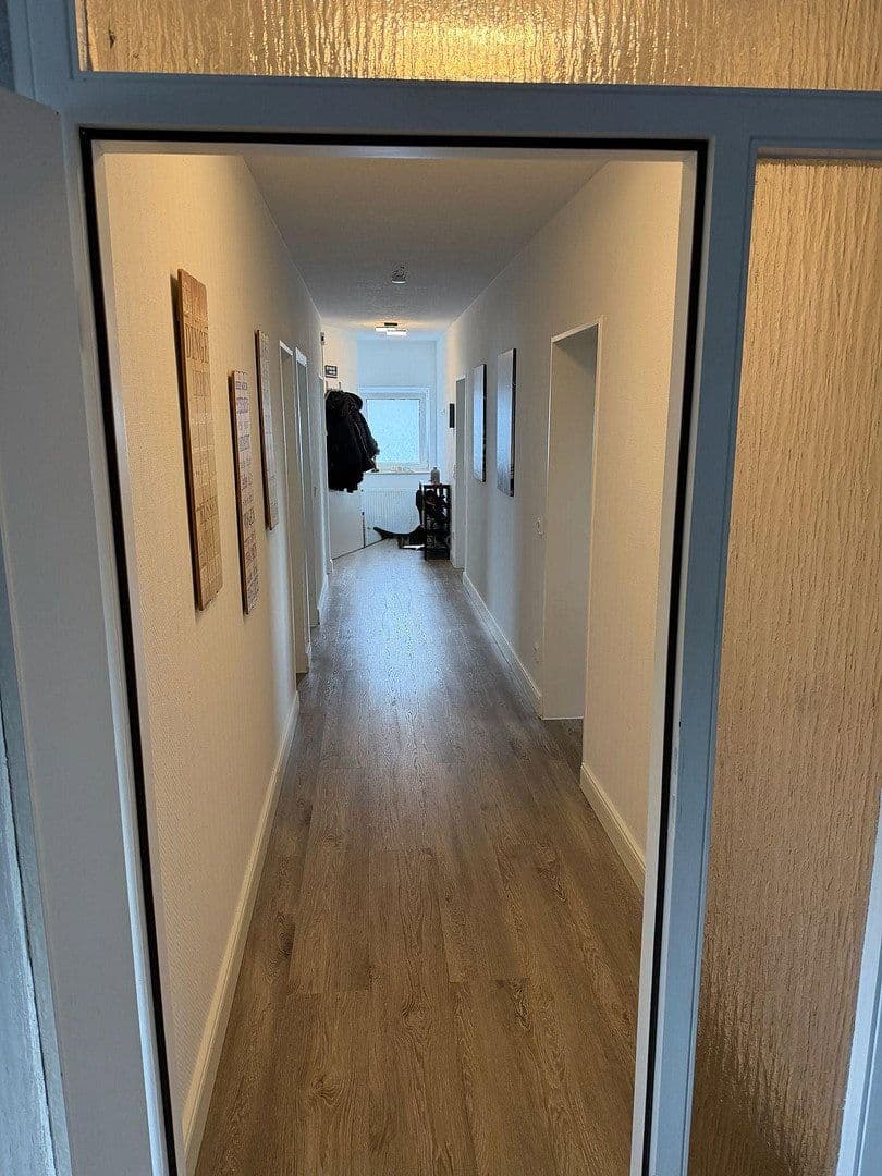 Prenájom bytu 3-izbový 122 m², Bensbergerstr.31, Overath, Severné Porýnie - Westfálsko Prenájom bytu 3-izbový 122 m², Bensbergerstr.31, Overath, Severné Porýnie - Westfálsko