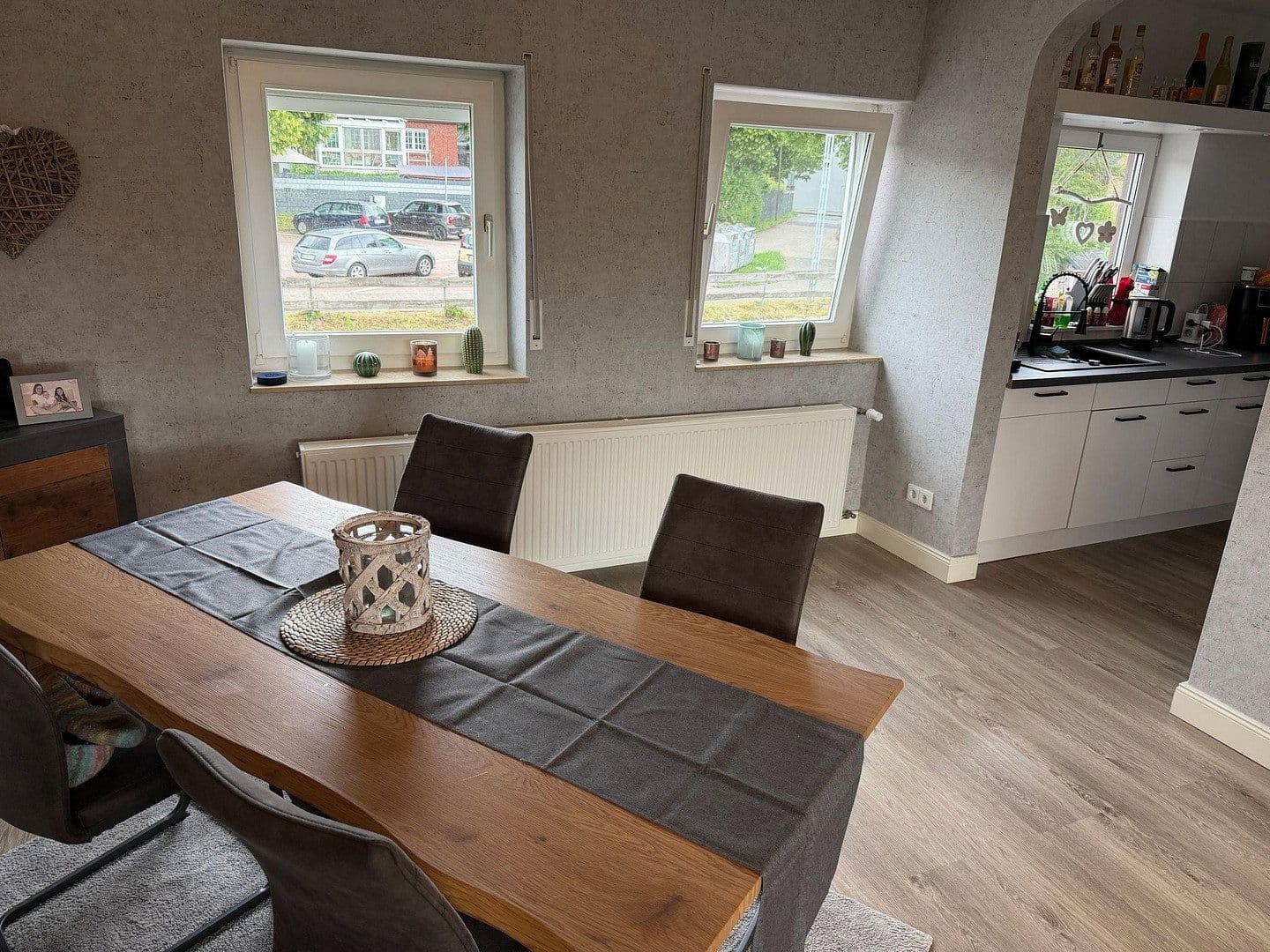 Prenájom bytu 3-izbový 122 m², Bensbergerstr.31, Overath, Severné Porýnie - Westfálsko Prenájom bytu 3-izbový 122 m², Bensbergerstr.31, Overath, Severné Porýnie - Westfálsko
