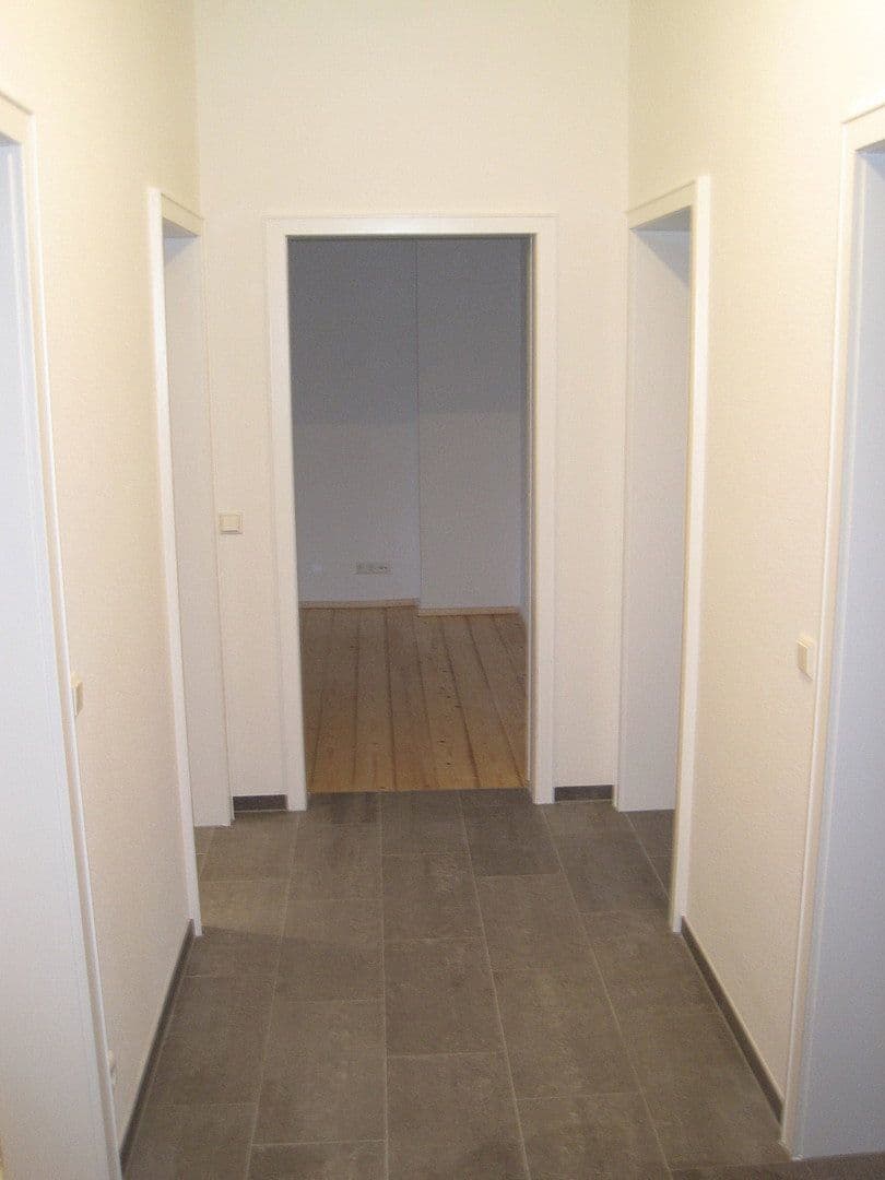 Prenájom bytu 3-izbový 75 m², Baden-Baden, Bádensko-Wurttembersko Prenájom bytu 3-izbový 75 m², Baden-Baden, Bádensko-Wurttembersko