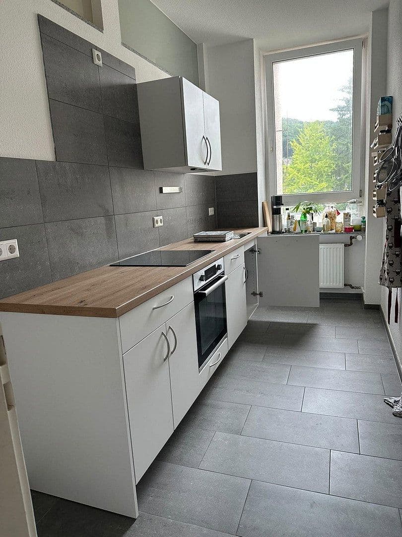 Prenájom bytu 3-izbový 75 m², Baden-Baden, Bádensko-Wurttembersko Prenájom bytu 3-izbový 75 m², Baden-Baden, Bádensko-Wurttembersko