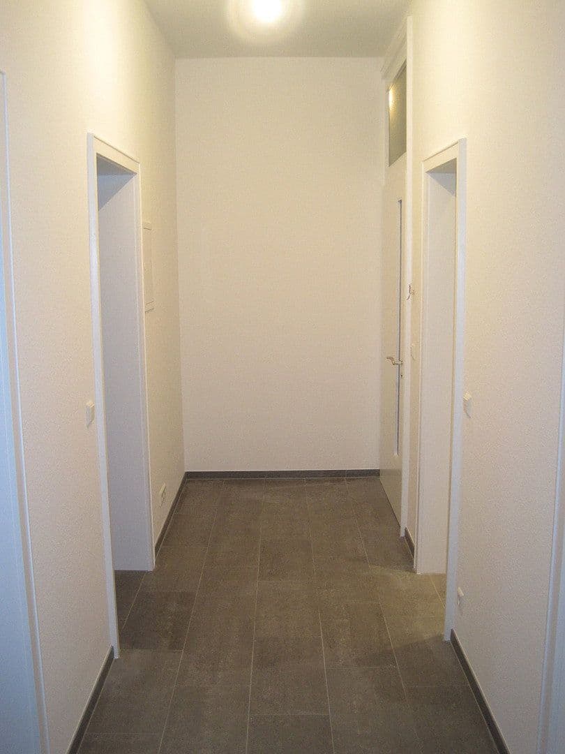 Prenájom bytu 3-izbový 75 m², Baden-Baden, Bádensko-Wurttembersko Prenájom bytu 3-izbový 75 m², Baden-Baden, Bádensko-Wurttembersko