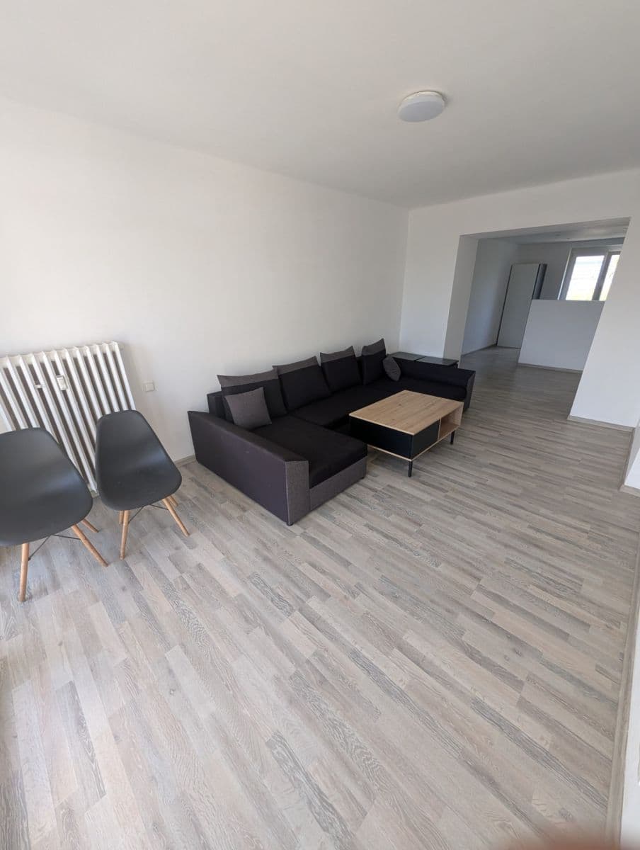 Prenájom bytu 3-izbový 68 m², U Stadiónu, Ústí nad Labem, Ústecký kraj Prenájom bytu 3-izbový 68 m², U Stadiónu, Ústí nad Labem, Ústecký kraj