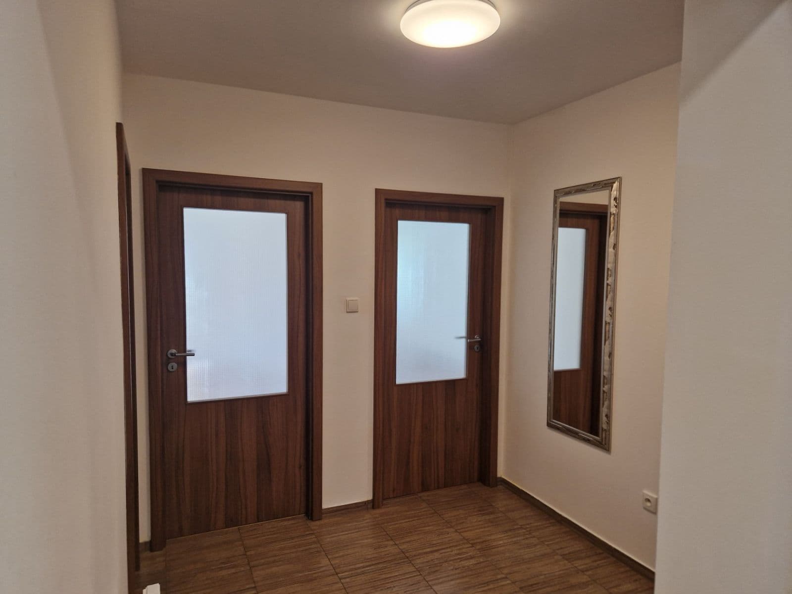 Prenájom bytu 3-izbový 68 m², Ke Kaštanům, Bořanovice, Středočeský kraj Prenájom bytu 3-izbový 68 m², Ke Kaštanům, Bořanovice, Středočeský kraj