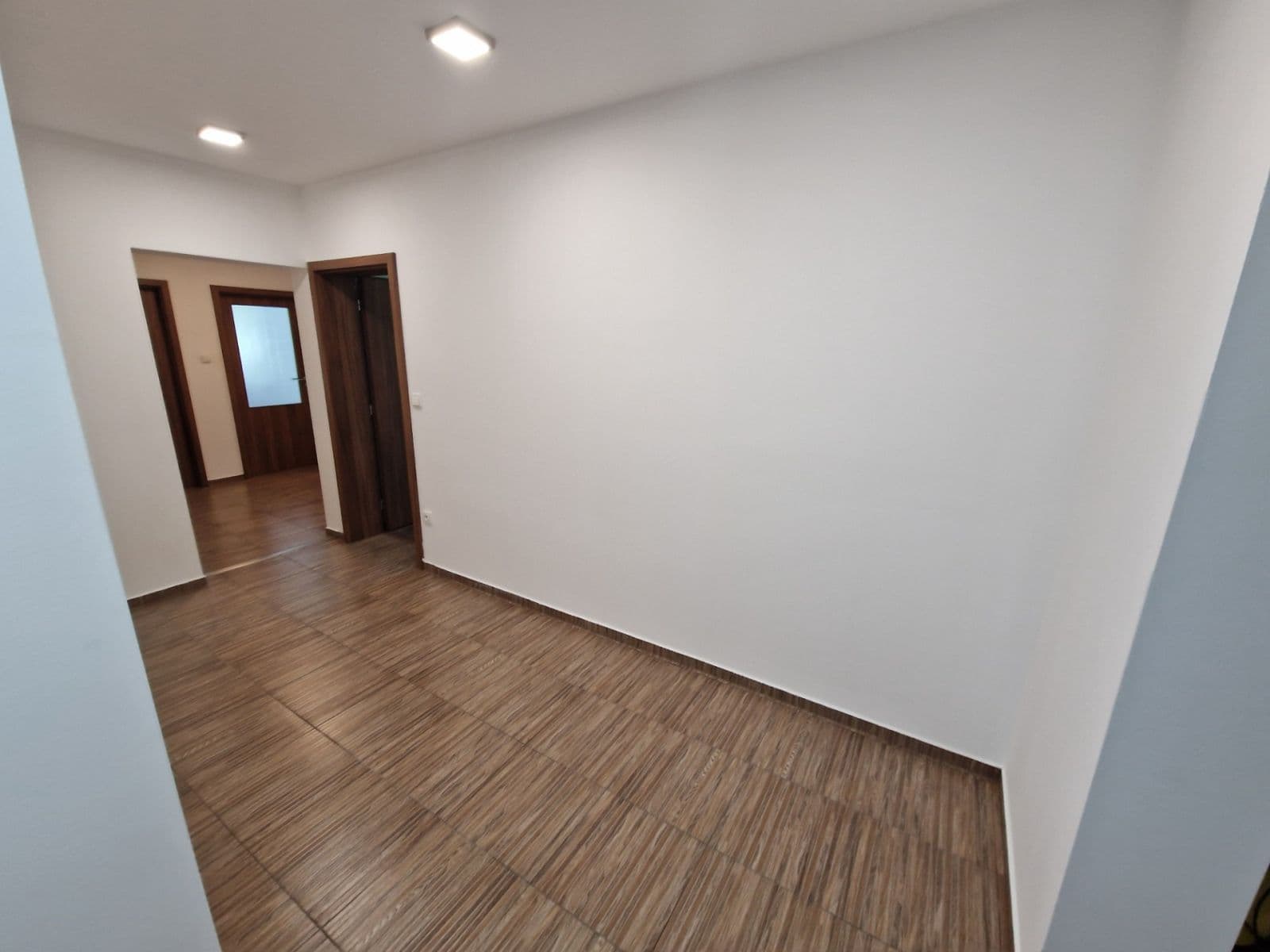 Prenájom bytu 3-izbový 68 m², Ke Kaštanům, Bořanovice, Středočeský kraj Prenájom bytu 3-izbový 68 m², Ke Kaštanům, Bořanovice, Středočeský kraj