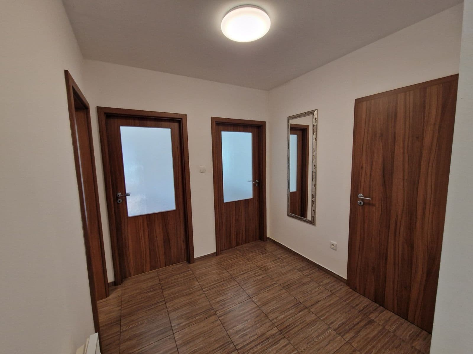 Prenájom bytu 3-izbový 68 m², Ke Kaštanům, Bořanovice, Středočeský kraj Prenájom bytu 3-izbový 68 m², Ke Kaštanům, Bořanovice, Středočeský kraj