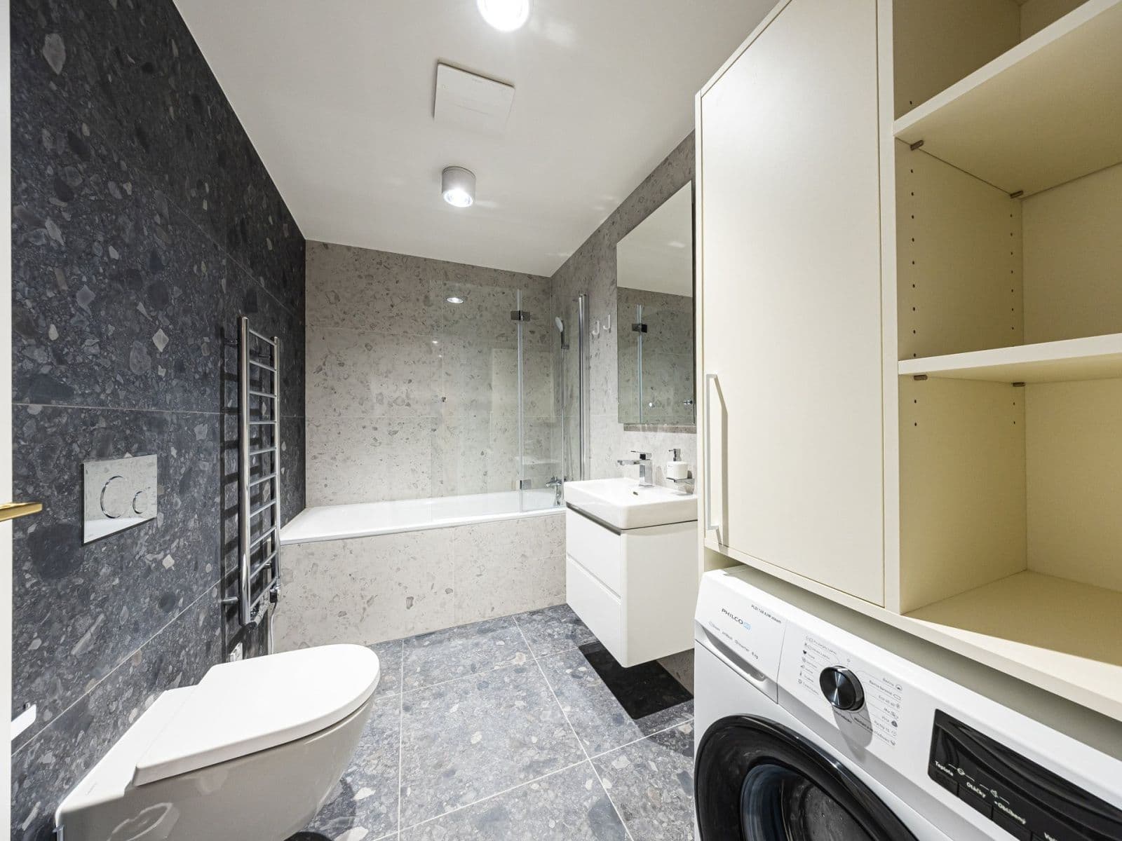 Prenájom bytu 2-izbový 43 m², Sázavská, Praha, Praha Prenájom bytu 2-izbový 43 m², Sázavská, Praha, Praha