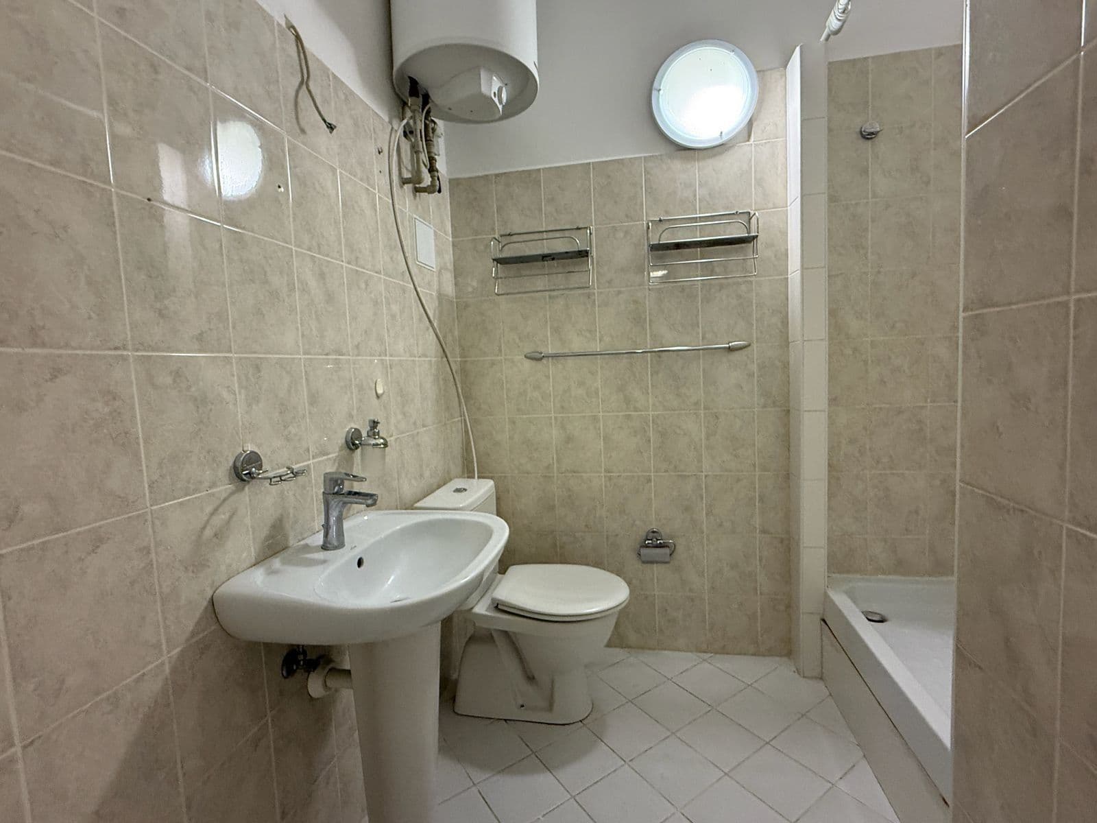 Prenájom bytu 2-izbový 44 m², Krátká, Praha, Praha Prenájom bytu 2-izbový 44 m², Krátká, Praha, Praha