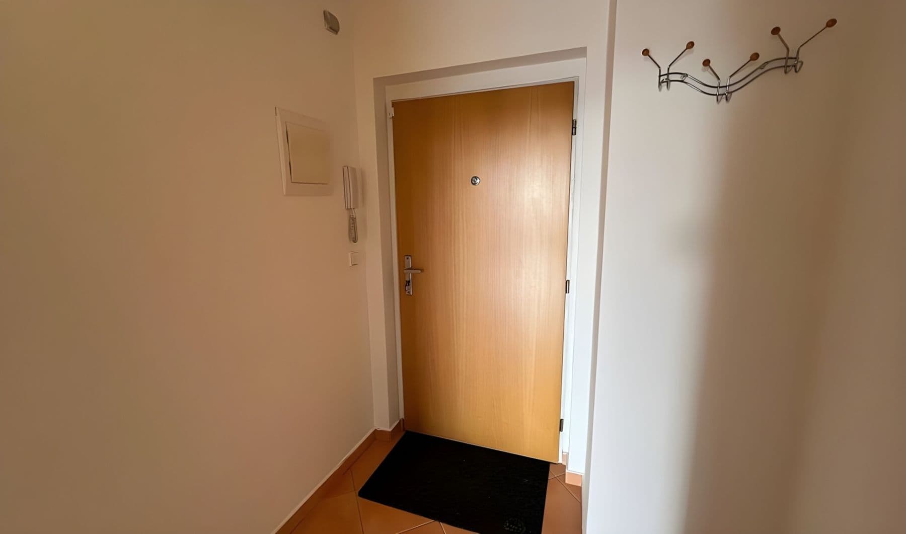Prenájom bytu 1-izbový 42 m², Názovská, Praha, Praha Prenájom bytu 1-izbový 42 m², Názovská, Praha, Praha