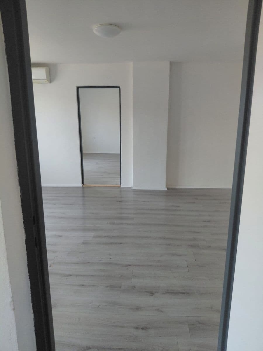 Prenájom bytu 2-izbový 93 m², Třebízského, Sadská, Středočeský kraj Prenájom bytu 2-izbový 93 m², Třebízského, Sadská, Středočeský kraj