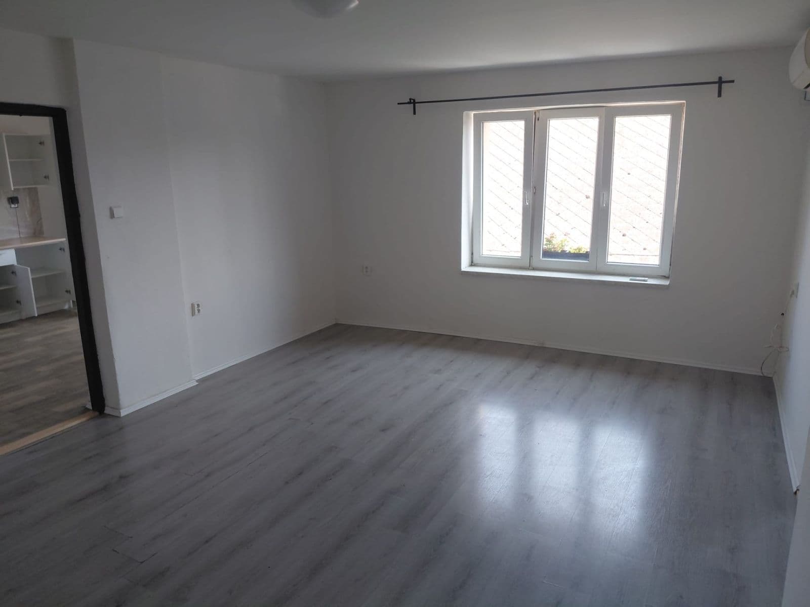Prenájom bytu 2-izbový 93 m², Třebízského, Sadská, Středočeský kraj Prenájom bytu 2-izbový 93 m², Třebízského, Sadská, Středočeský kraj