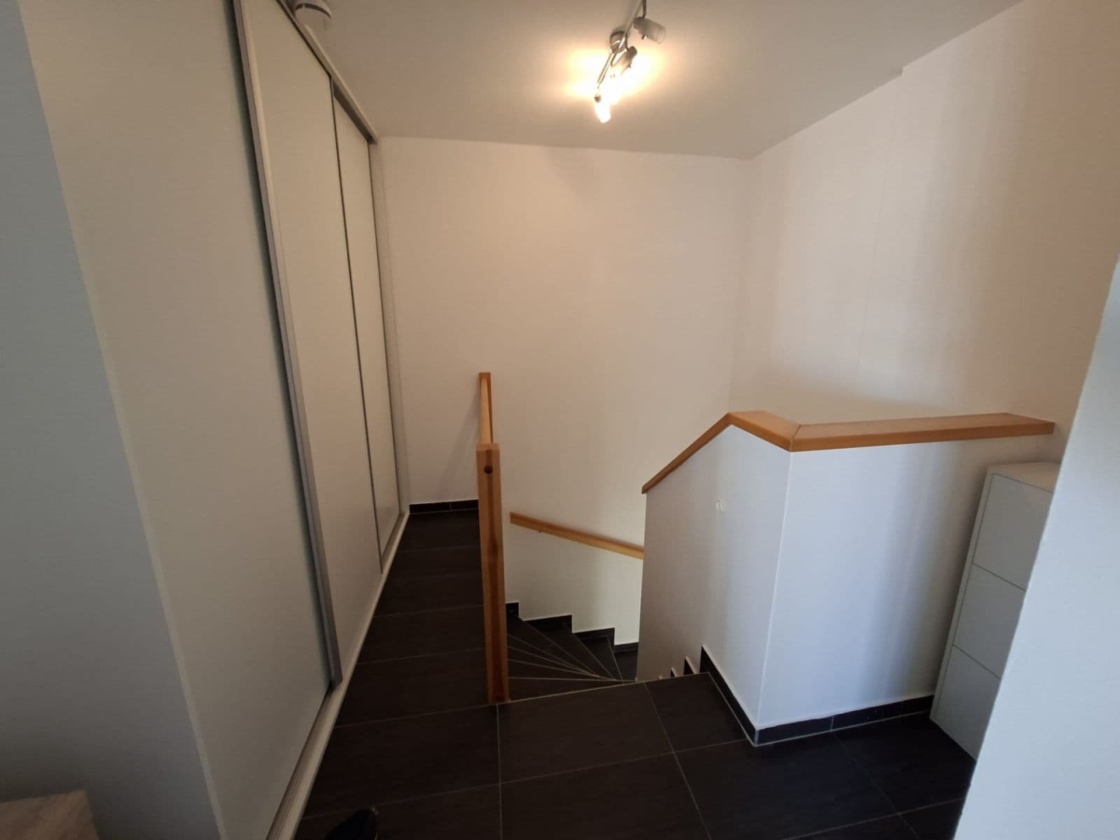 Predaj bytu 2-izbový 69 m², Moskevská, Praha, Praha Predaj bytu 2-izbový 69 m², Moskevská, Praha, Praha