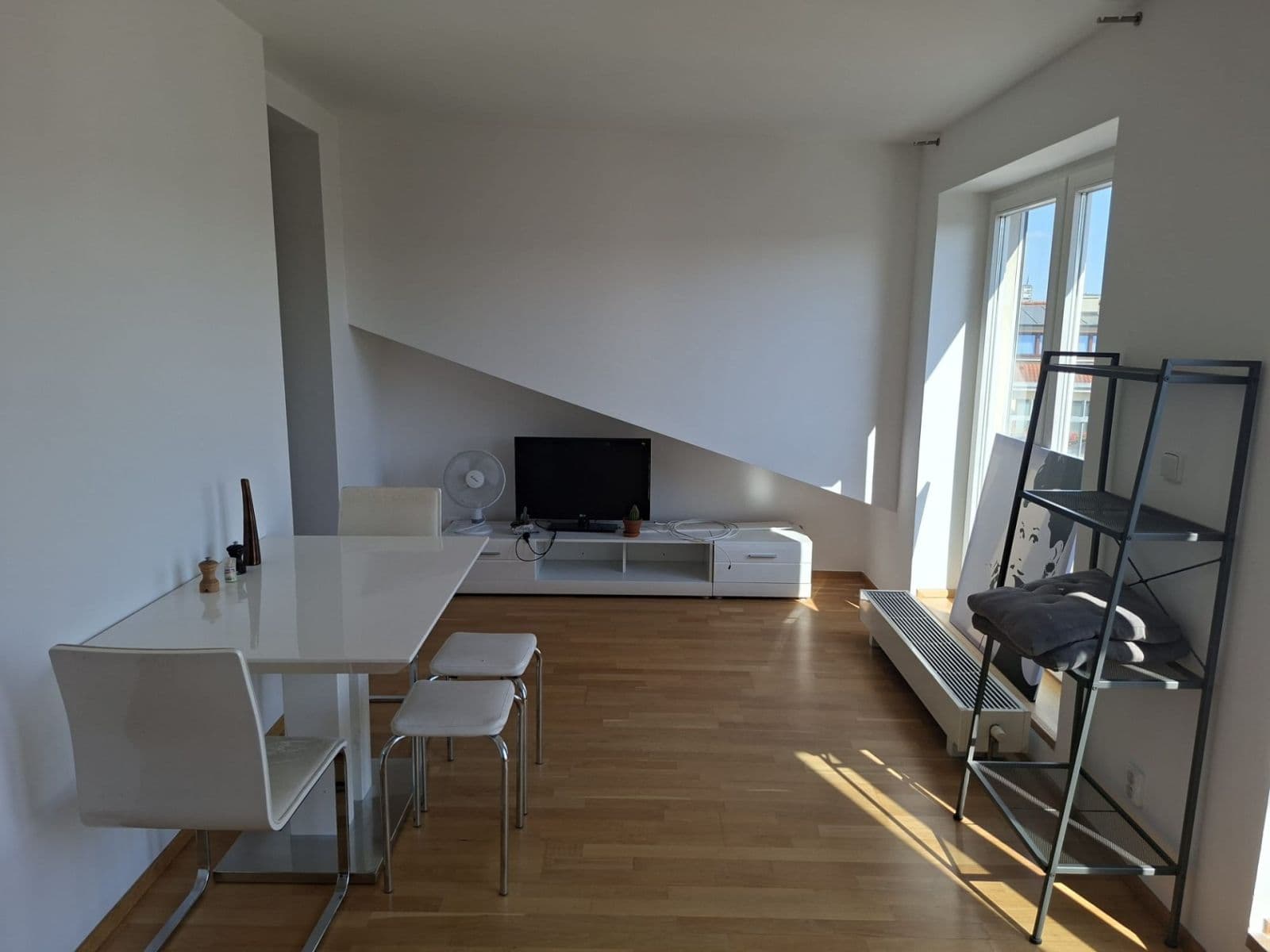 Predaj bytu 2-izbový 69 m², Moskevská, Praha, Praha Predaj bytu 2-izbový 69 m², Moskevská, Praha, Praha