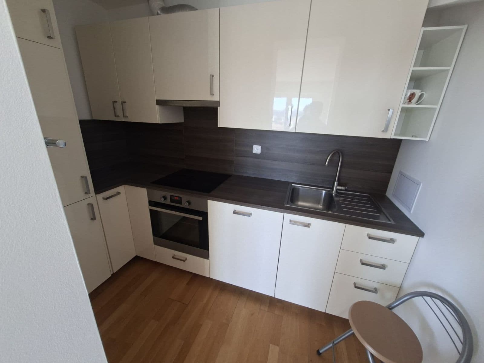 Predaj bytu 2-izbový 69 m², Moskevská, Praha, Praha Predaj bytu 2-izbový 69 m², Moskevská, Praha, Praha