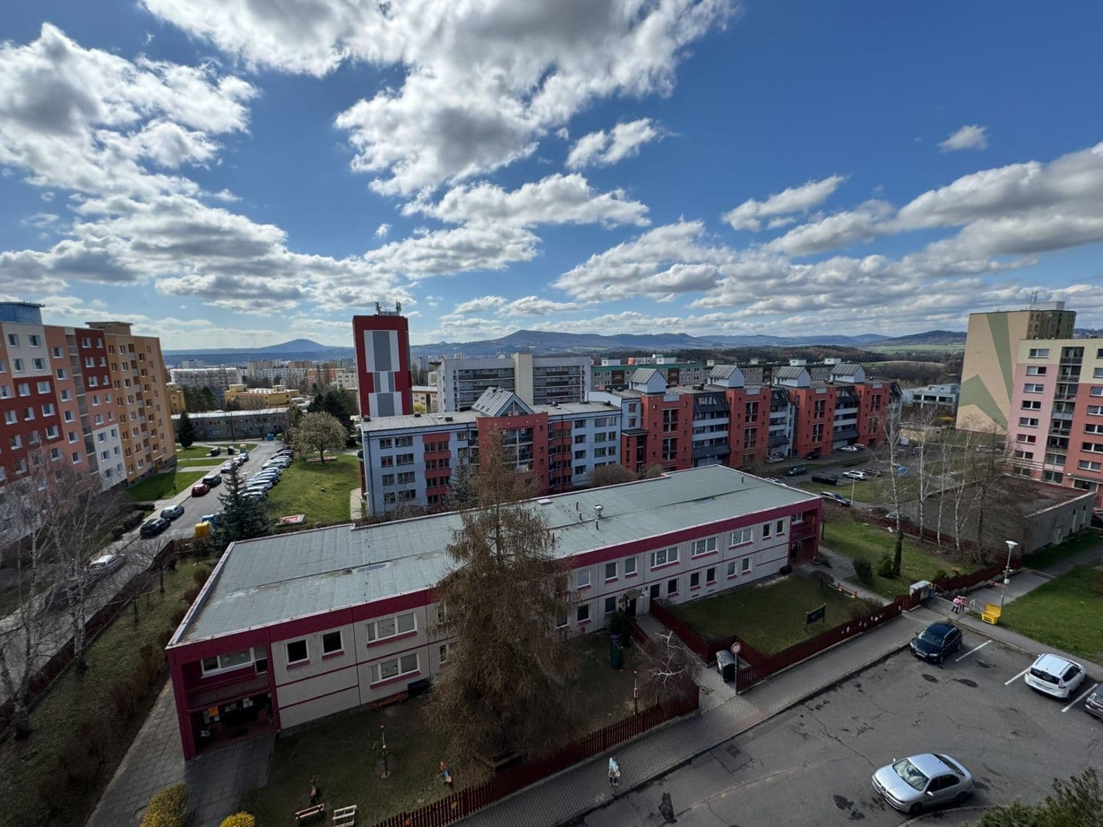 Prenájom bytu 2-izbový 40 m², Bratří Čapků, Česká Lípa, Liberecký kraj Prenájom bytu 2-izbový 40 m², Bratří Čapků, Česká Lípa, Liberecký kraj