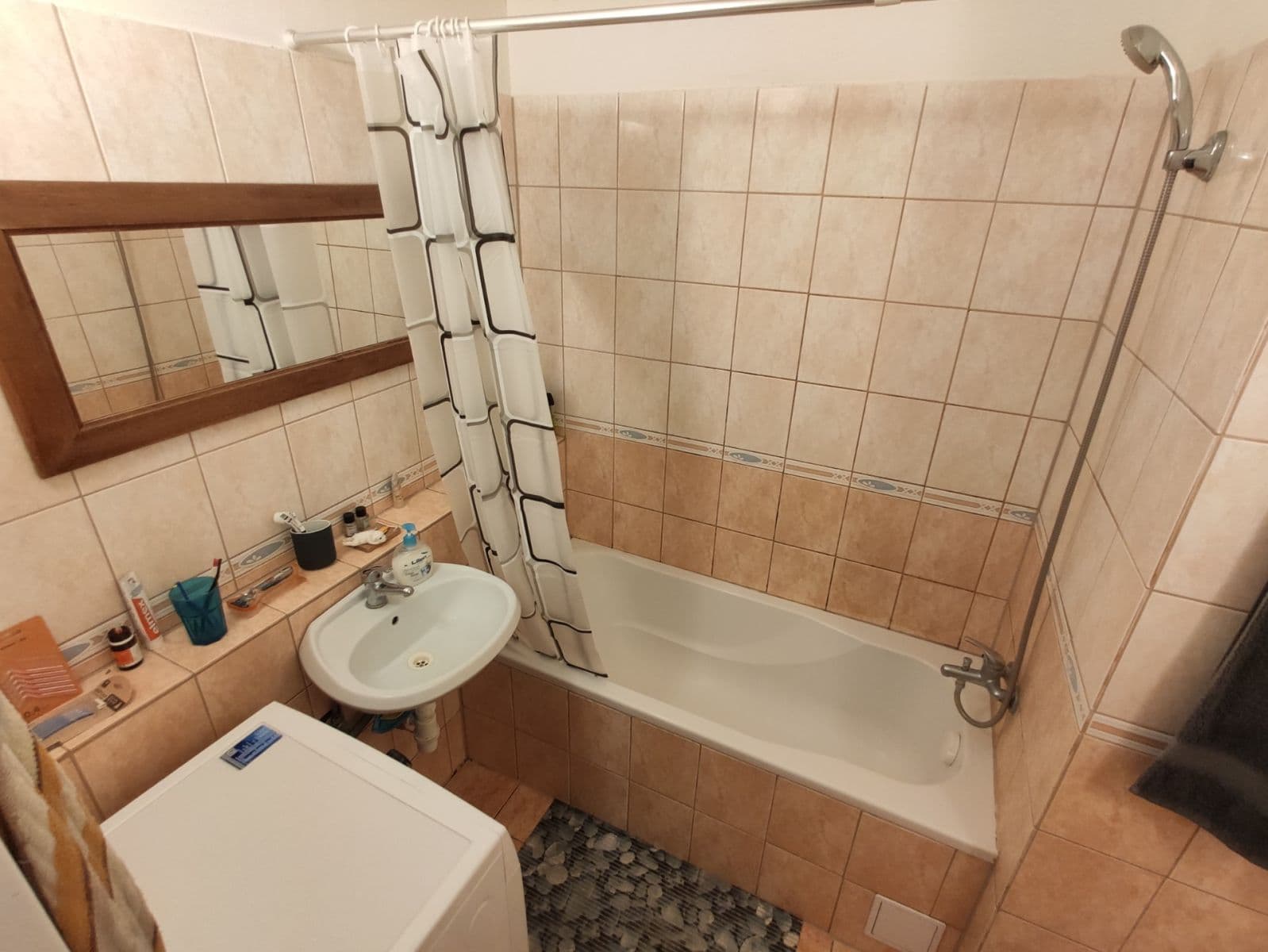 Prenájom bytu 3-izbový 85 m², Pod Lipami, Praha, Praha Prenájom bytu 3-izbový 85 m², Pod Lipami, Praha, Praha