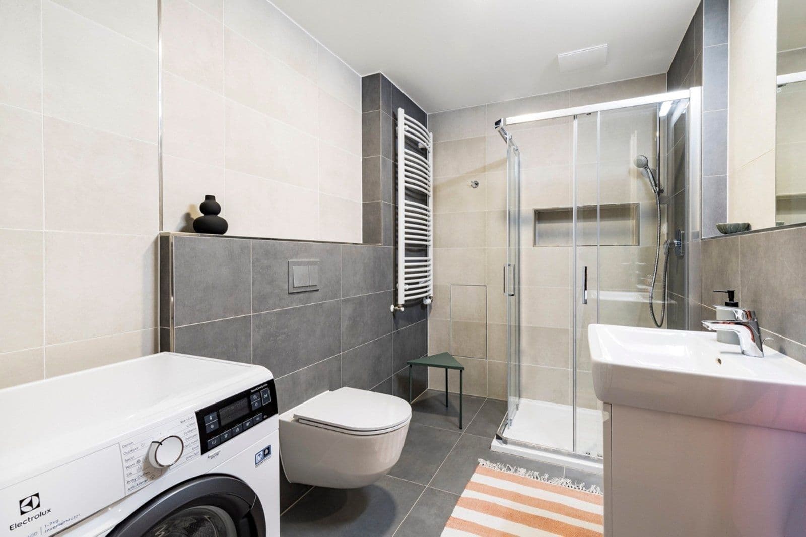 Prenájom bytu 2-izbový 53 m², U Pergamenky, Praha, Praha Prenájom bytu 2-izbový 53 m², U Pergamenky, Praha, Praha