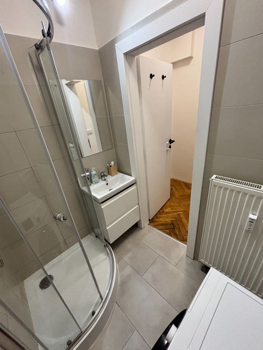 Predaj bytu 3-izbový 73 m², Za Hládkovem, Praha, Praha Predaj bytu 3-izbový 73 m², Za Hládkovem, Praha, Praha