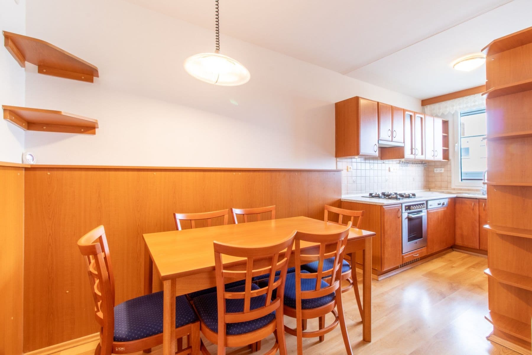 Prenájom bytu 3-izbový 70 m², Na Komořsku, Praha, Praha Prenájom bytu 3-izbový 70 m², Na Komořsku, Praha, Praha