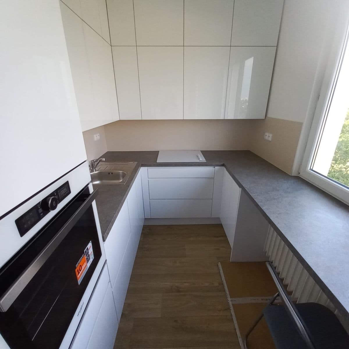 Prenájom bytu 3-izbový 63 m², Karafiátová, Olomouc, Olomoucký kraj Prenájom bytu 3-izbový 63 m², Karafiátová, Olomouc, Olomoucký kraj