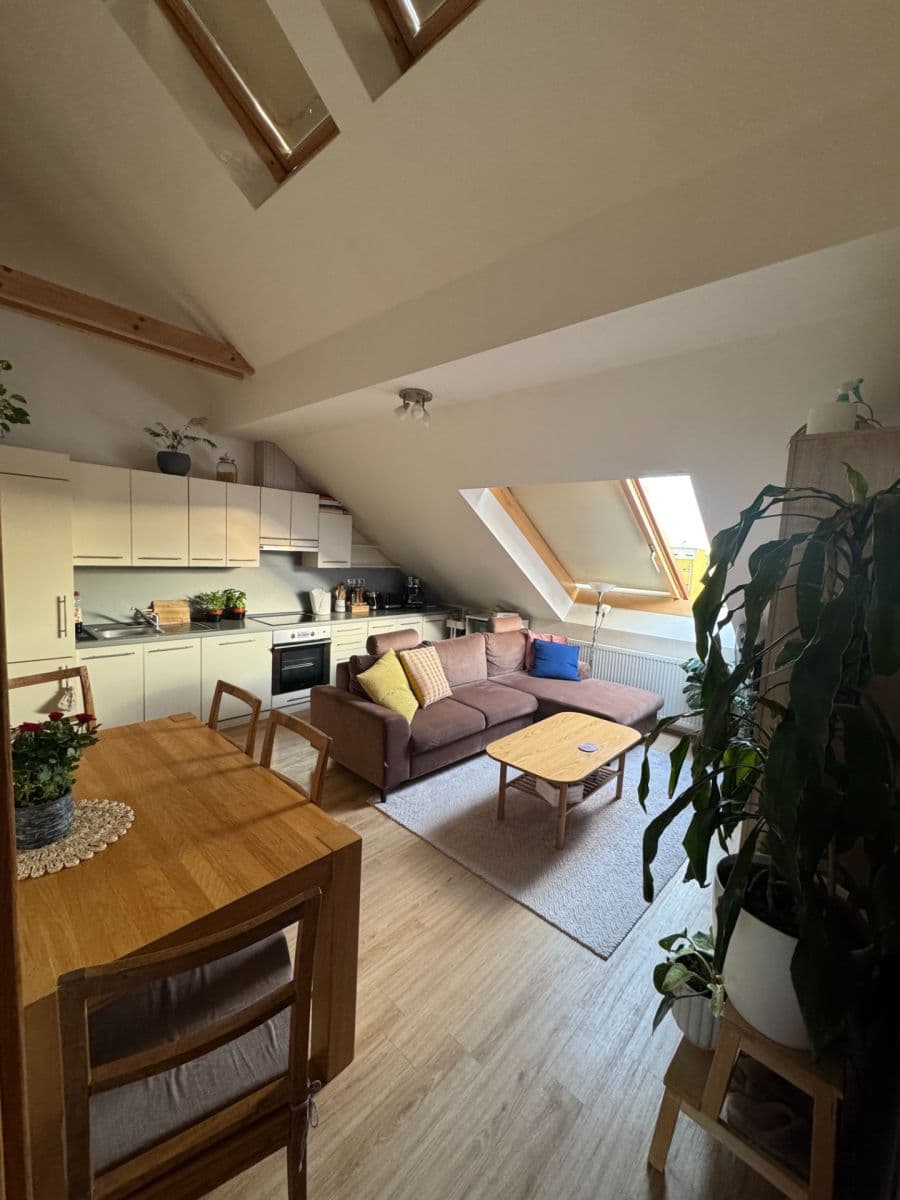 Prenájom bytu 3-izbový 58 m², Budějovická, Praha, Praha Prenájom bytu 3-izbový 58 m², Budějovická, Praha, Praha