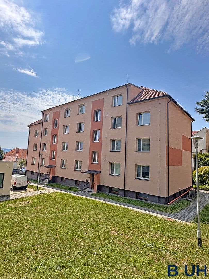 Predaj bytu 1-izbový 36 m², Za Dolním kostelem, Uherský Brod, Zlínský kraj Predaj bytu 1-izbový 36 m², Za Dolním kostelem, Uherský Brod, Zlínský kraj